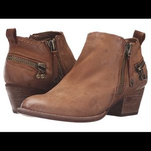 Dolce Vita Saylor Booties